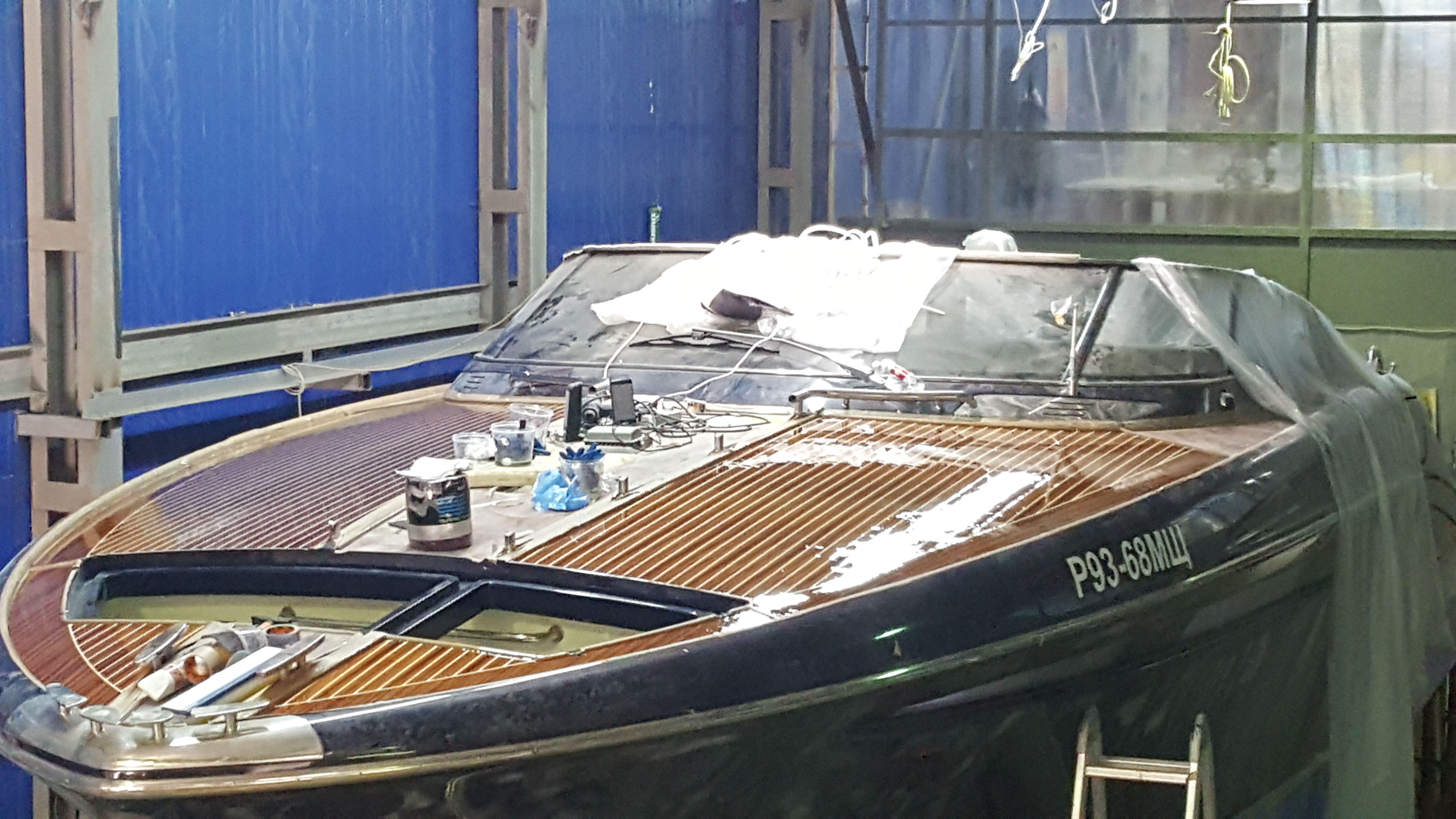 Ремонт и реставрация моторной яхты Riva Rama 44